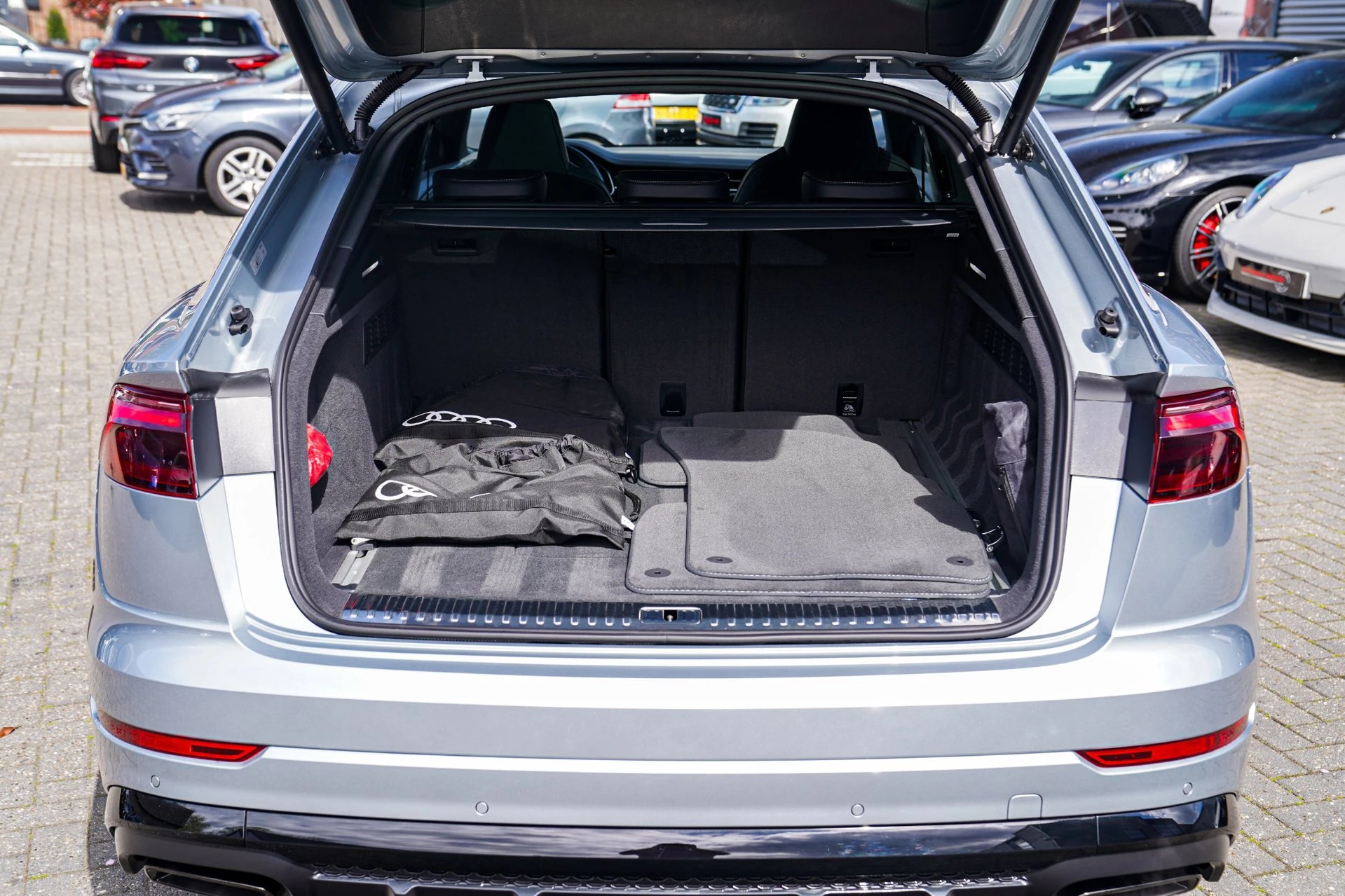 Hoofdafbeelding Audi Q8