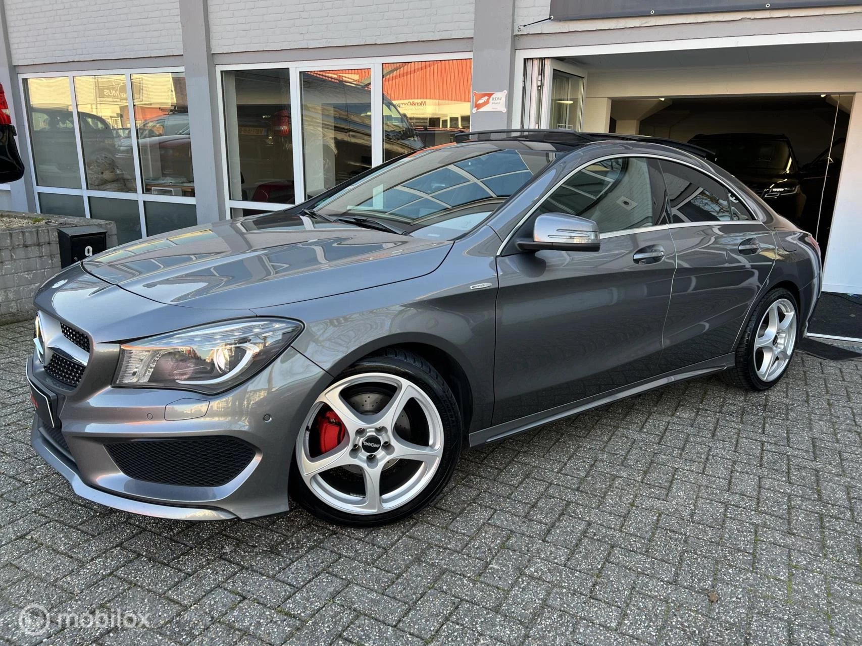 Hoofdafbeelding Mercedes-Benz CLA