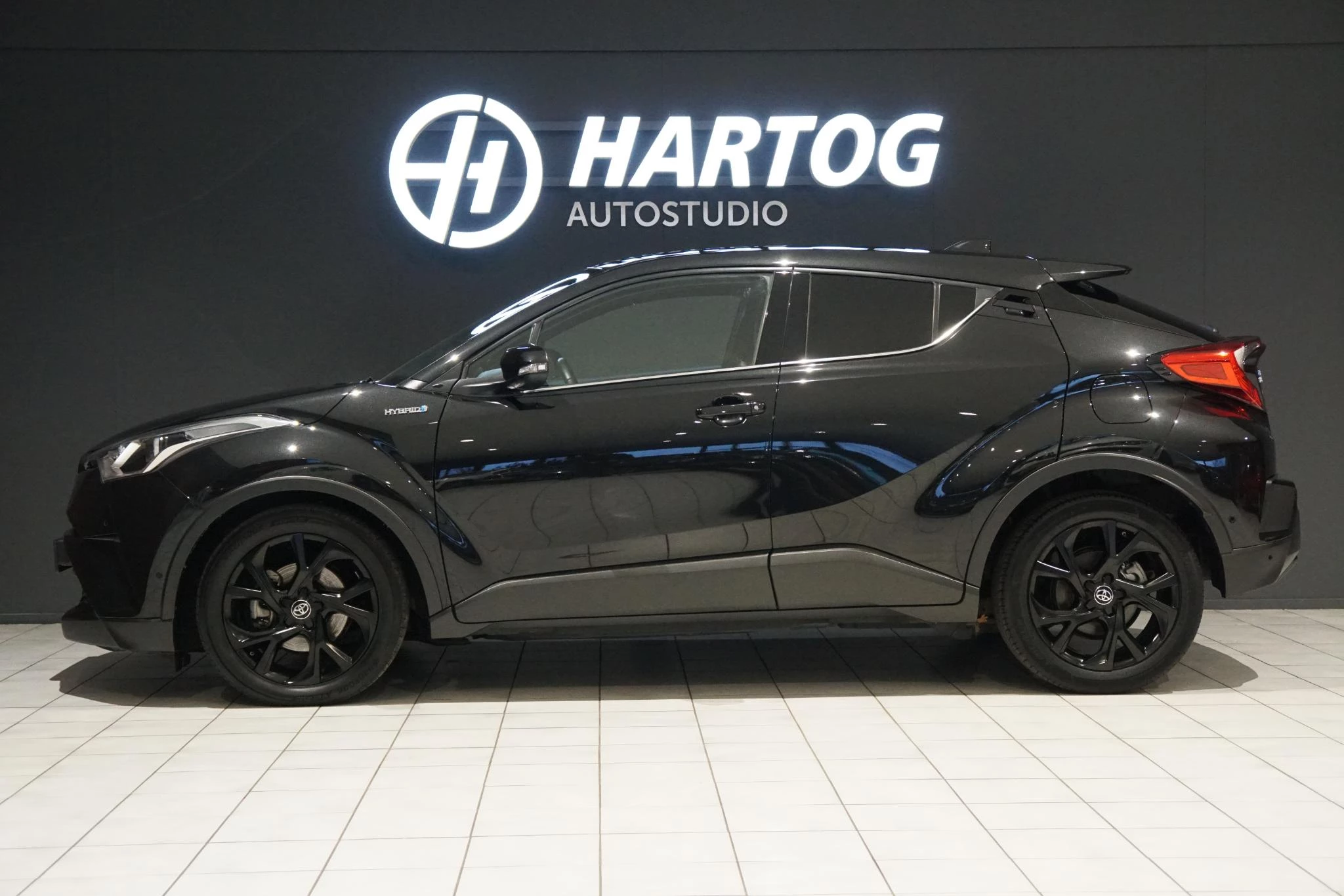 Hoofdafbeelding Toyota C-HR