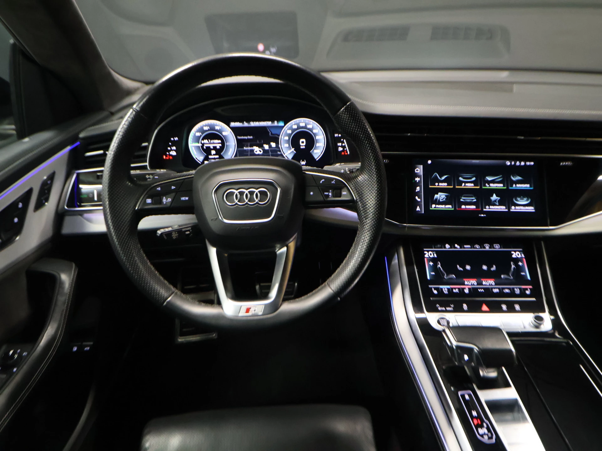 Hoofdafbeelding Audi Q8