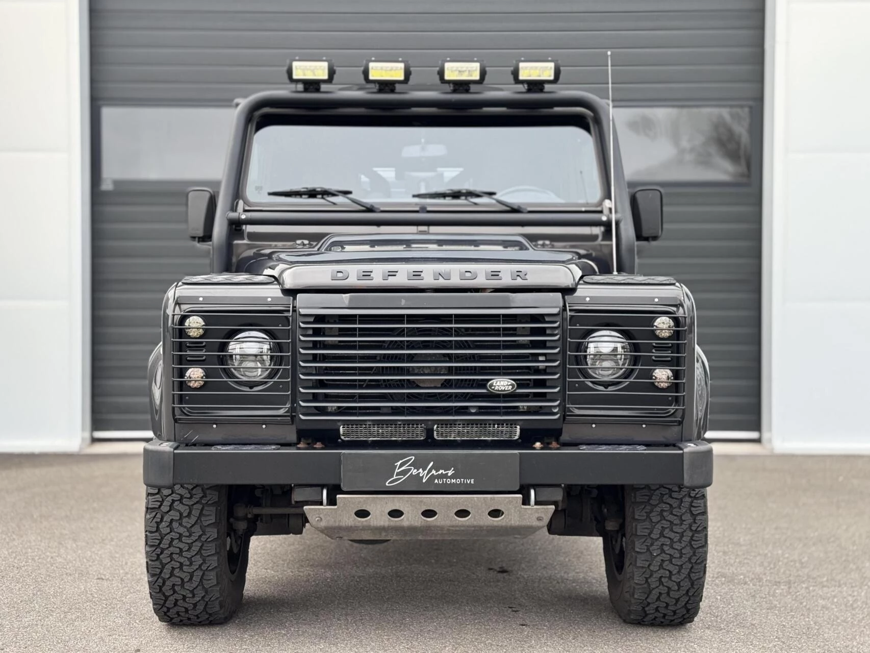 Hoofdafbeelding Land Rover Defender