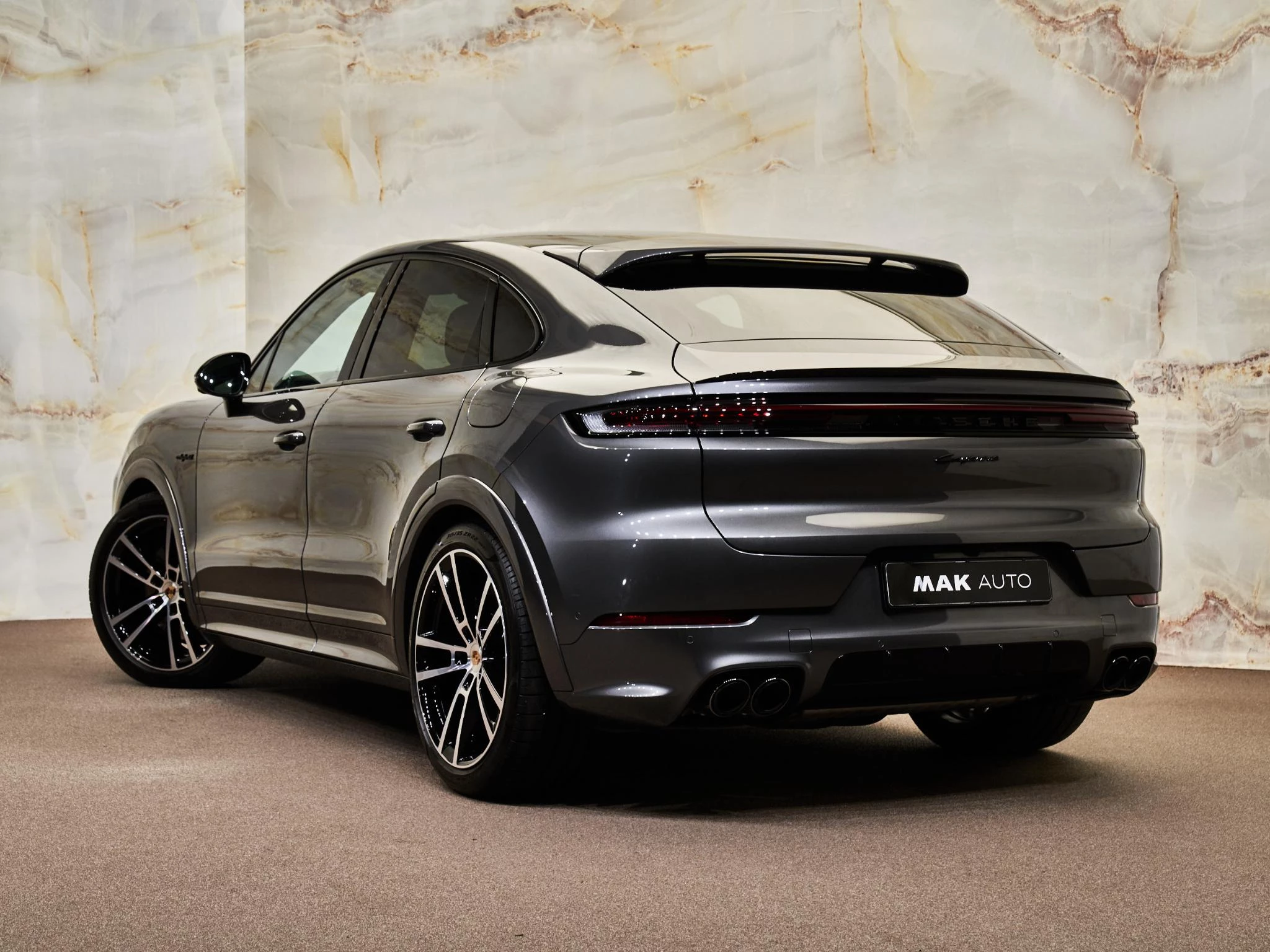 Hoofdafbeelding Porsche Cayenne