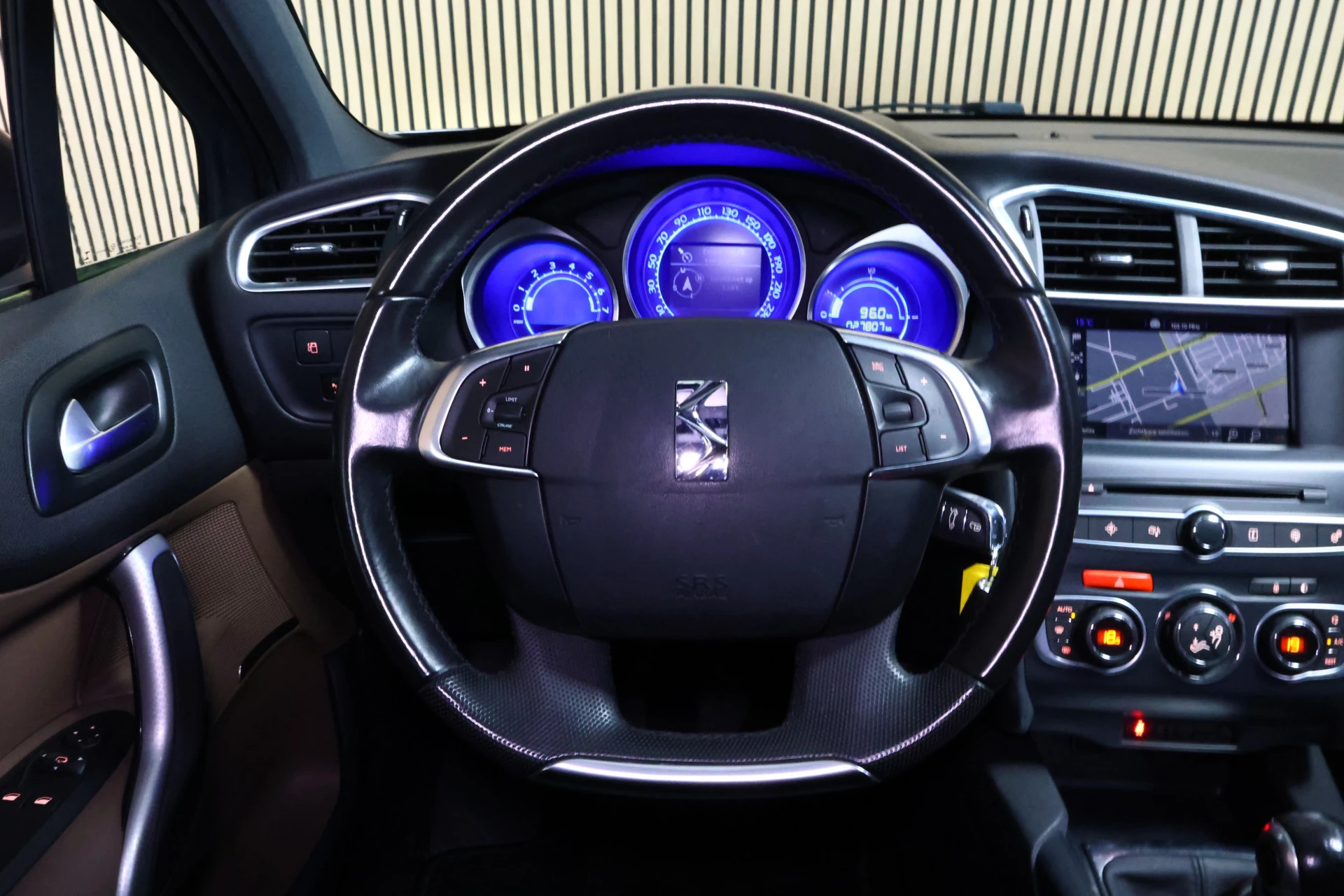 Hoofdafbeelding DS DS 4