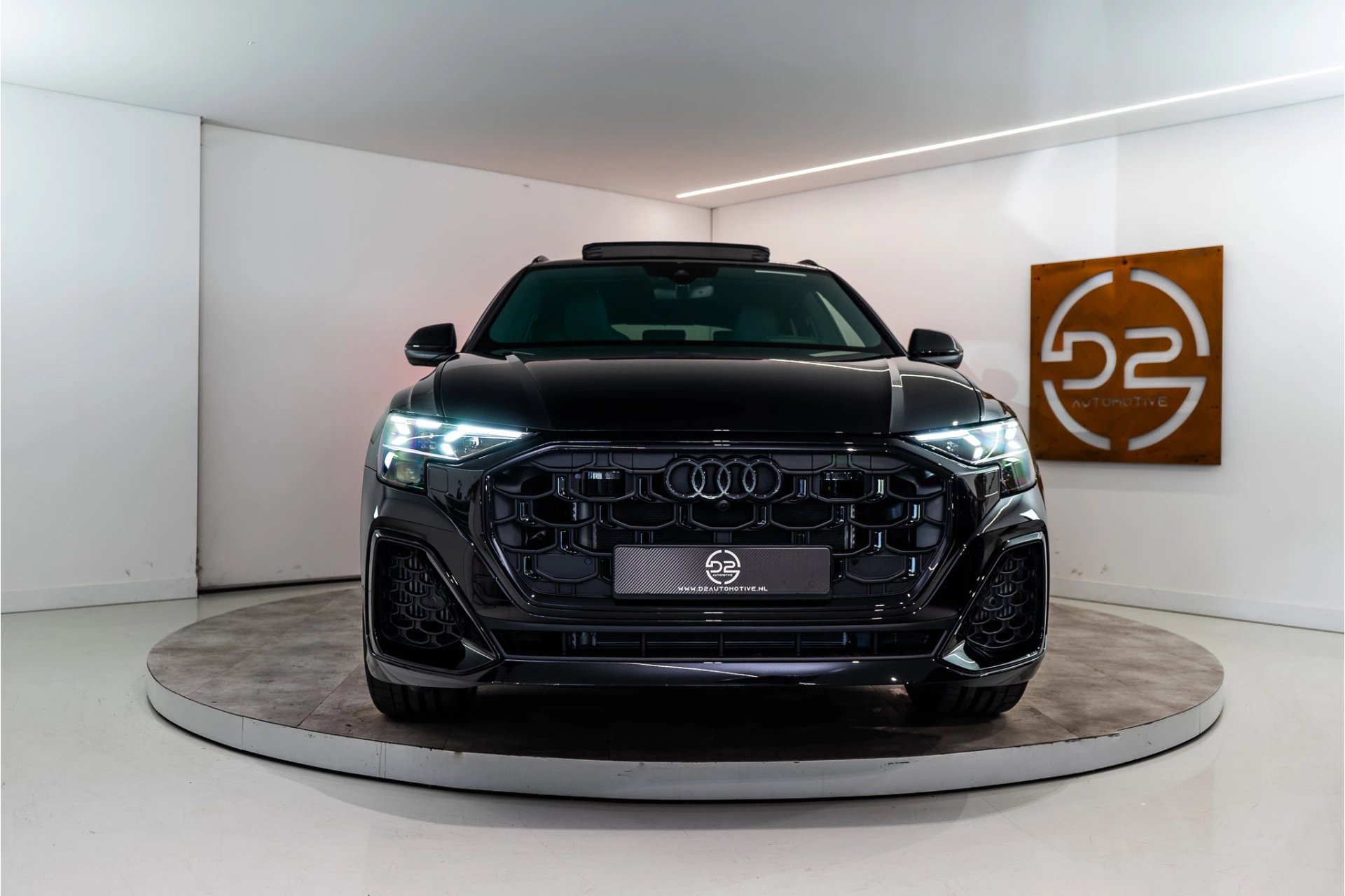 Hoofdafbeelding Audi Q8