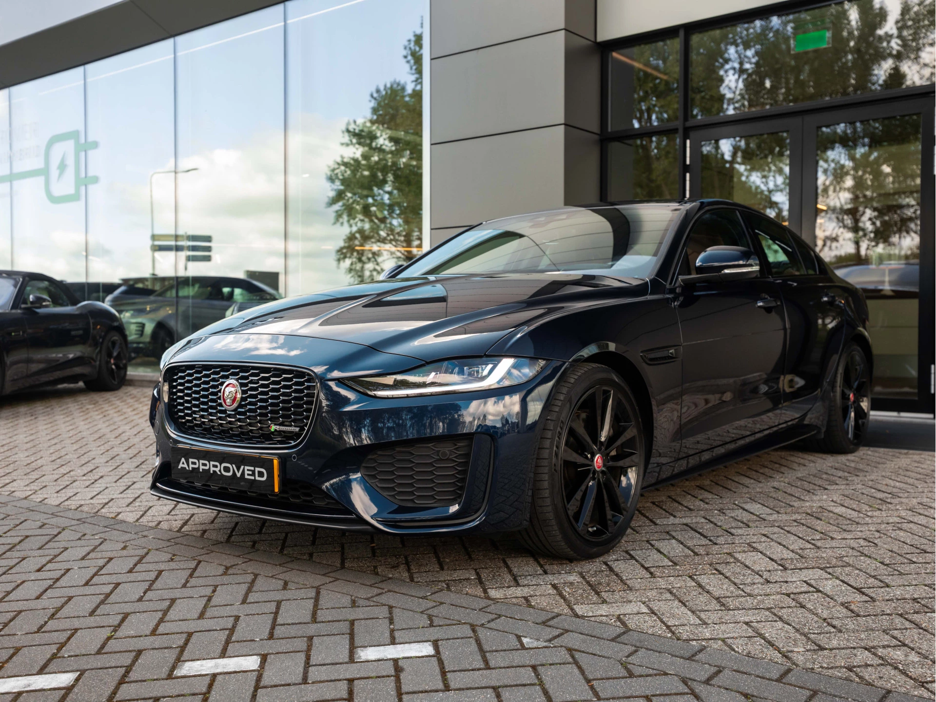 Hoofdafbeelding Jaguar XE