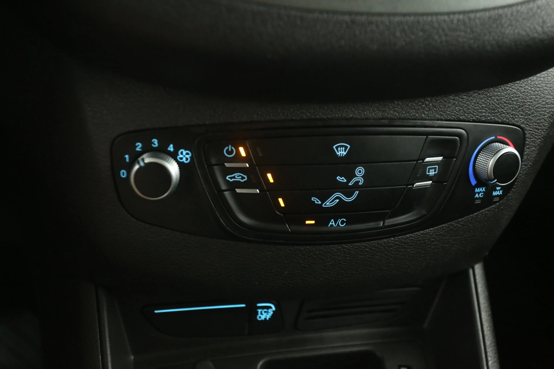 Hoofdafbeelding Ford Transit Courier