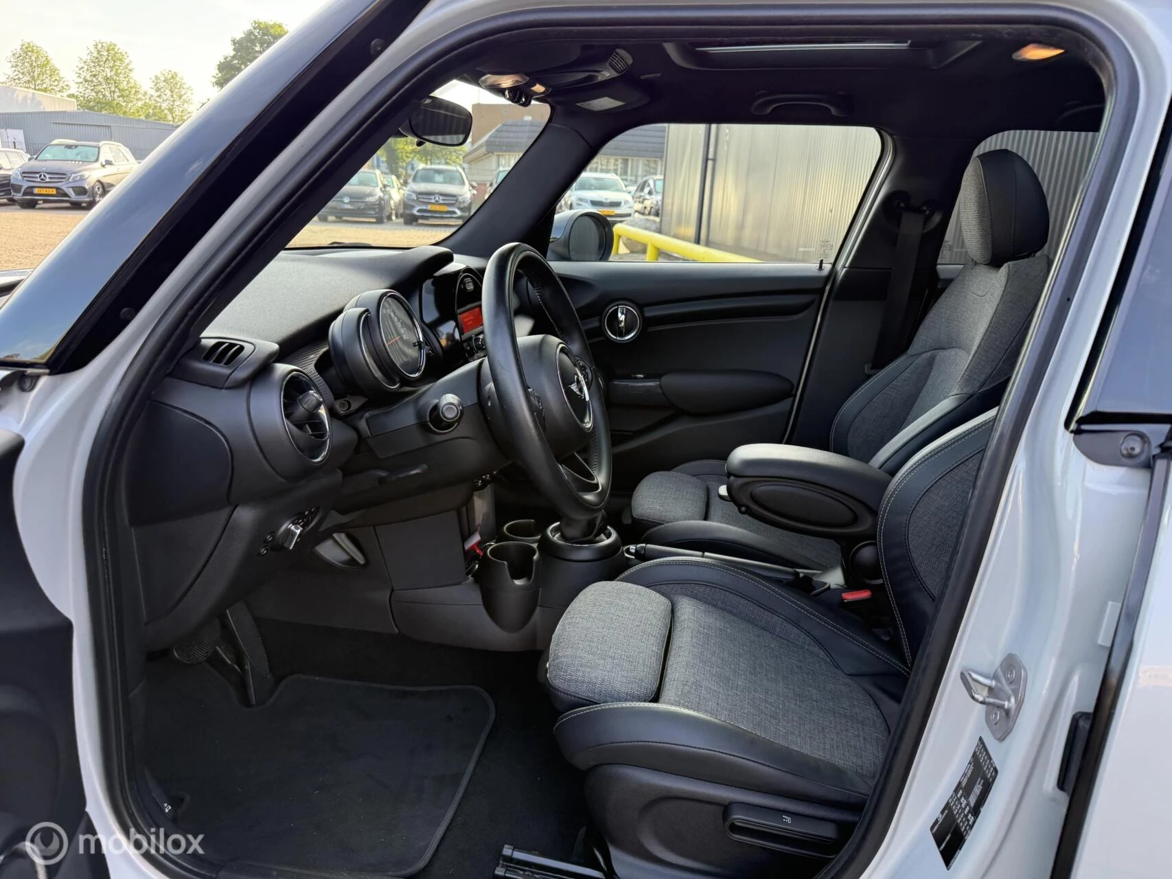 Hoofdafbeelding MINI Cooper