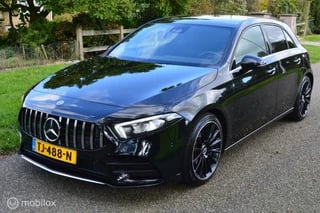 Mercedes A200 / AMG Pakket /  Benzine / Automaat /