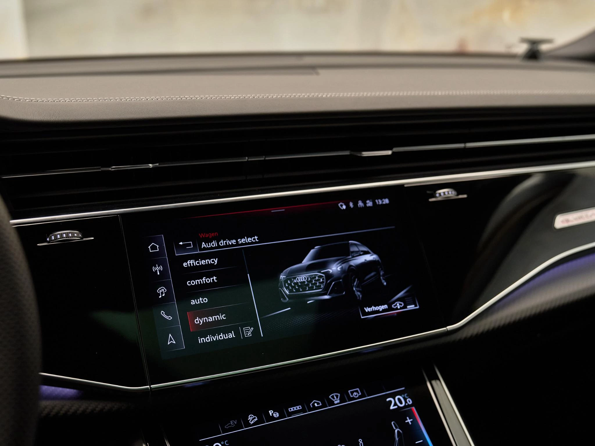 Hoofdafbeelding Audi Q8