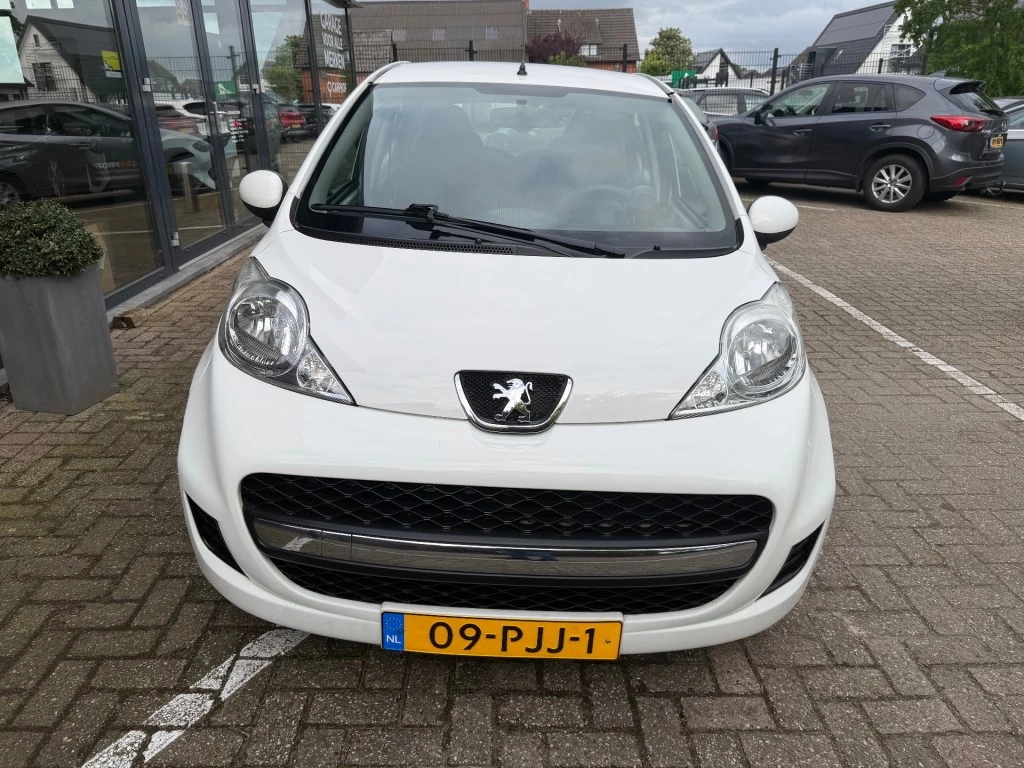 Hoofdafbeelding Peugeot 107