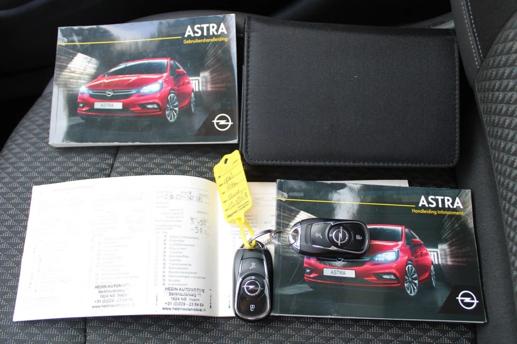 Hoofdafbeelding Opel Astra