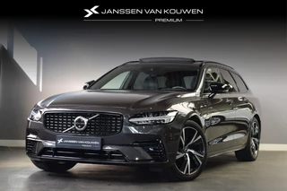 Hoofdafbeelding Volvo V90 Volvo V90 2.0 T6 AWD R-Design / Head UP / Trekhaak / Apple Carplay / Panoramadak