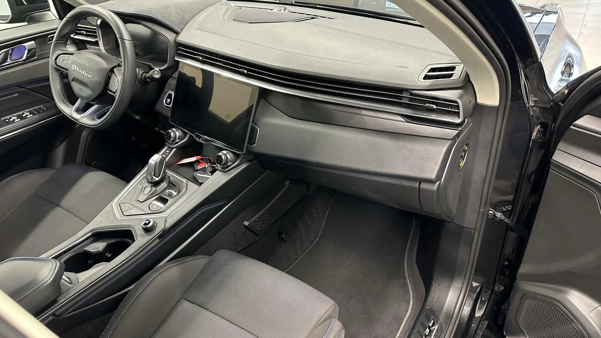 Hoofdafbeelding Lynk & Co 01