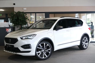 Hoofdafbeelding SEAT Tarraco Seat Tarraco 1.4 TSI e-Hybrid PHEV FR 245PK Trekhaak 360Cam Navi Led