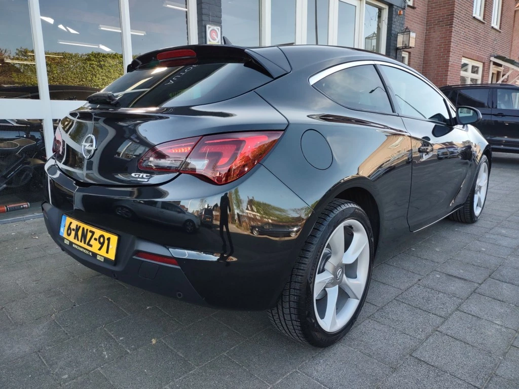 Hoofdafbeelding Opel Astra