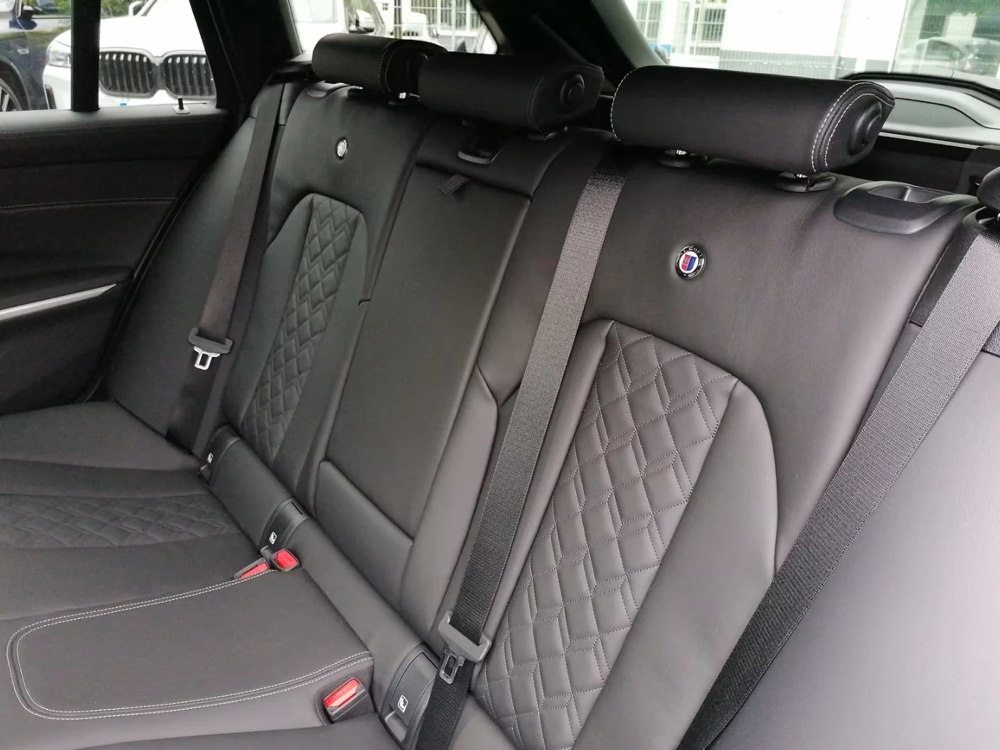 Hoofdafbeelding Alpina B3