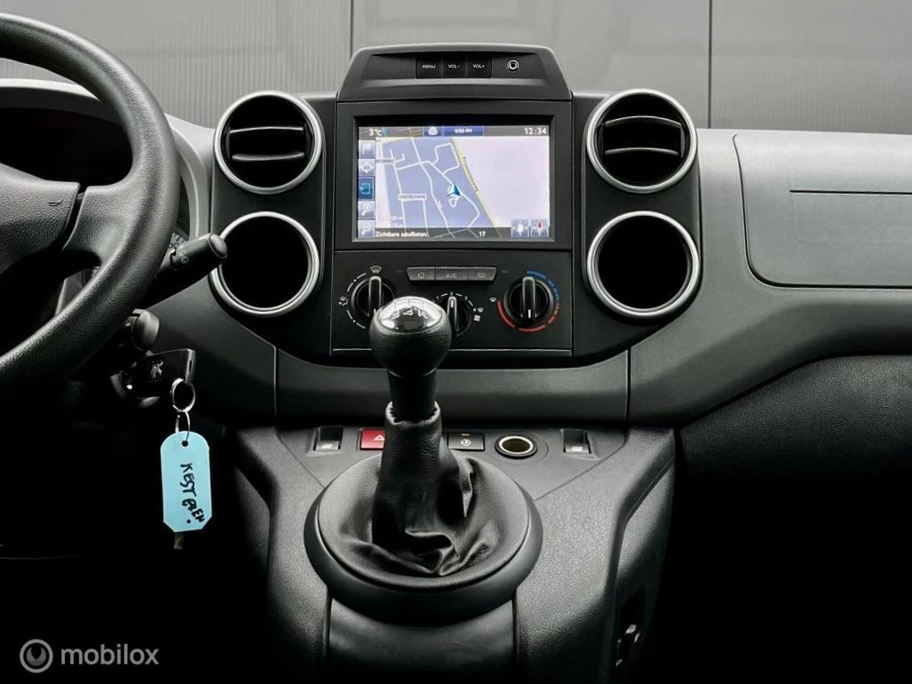 Hoofdafbeelding Peugeot Partner