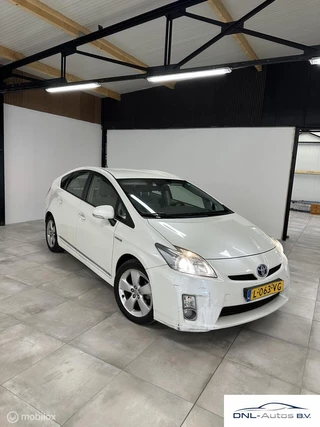 Hoofdafbeelding Toyota Prius Toyota Prius 1.8 Hybrid Business | HUD | Keyless |2 Sleutels