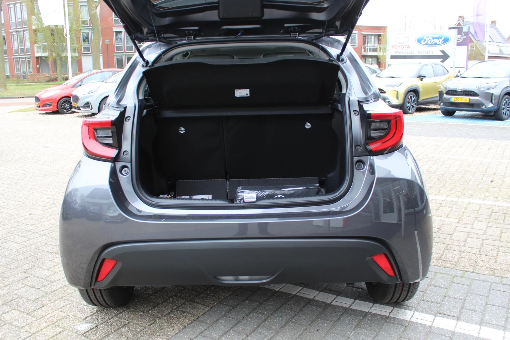 Hoofdafbeelding Toyota Yaris