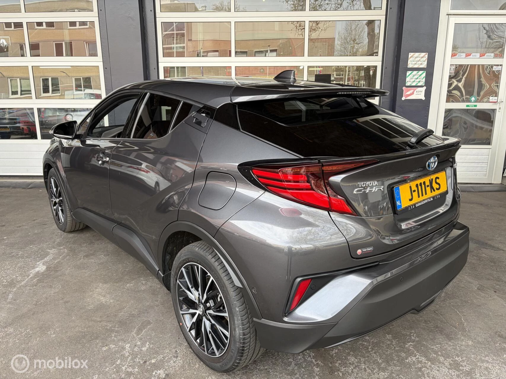 Hoofdafbeelding Toyota C-HR