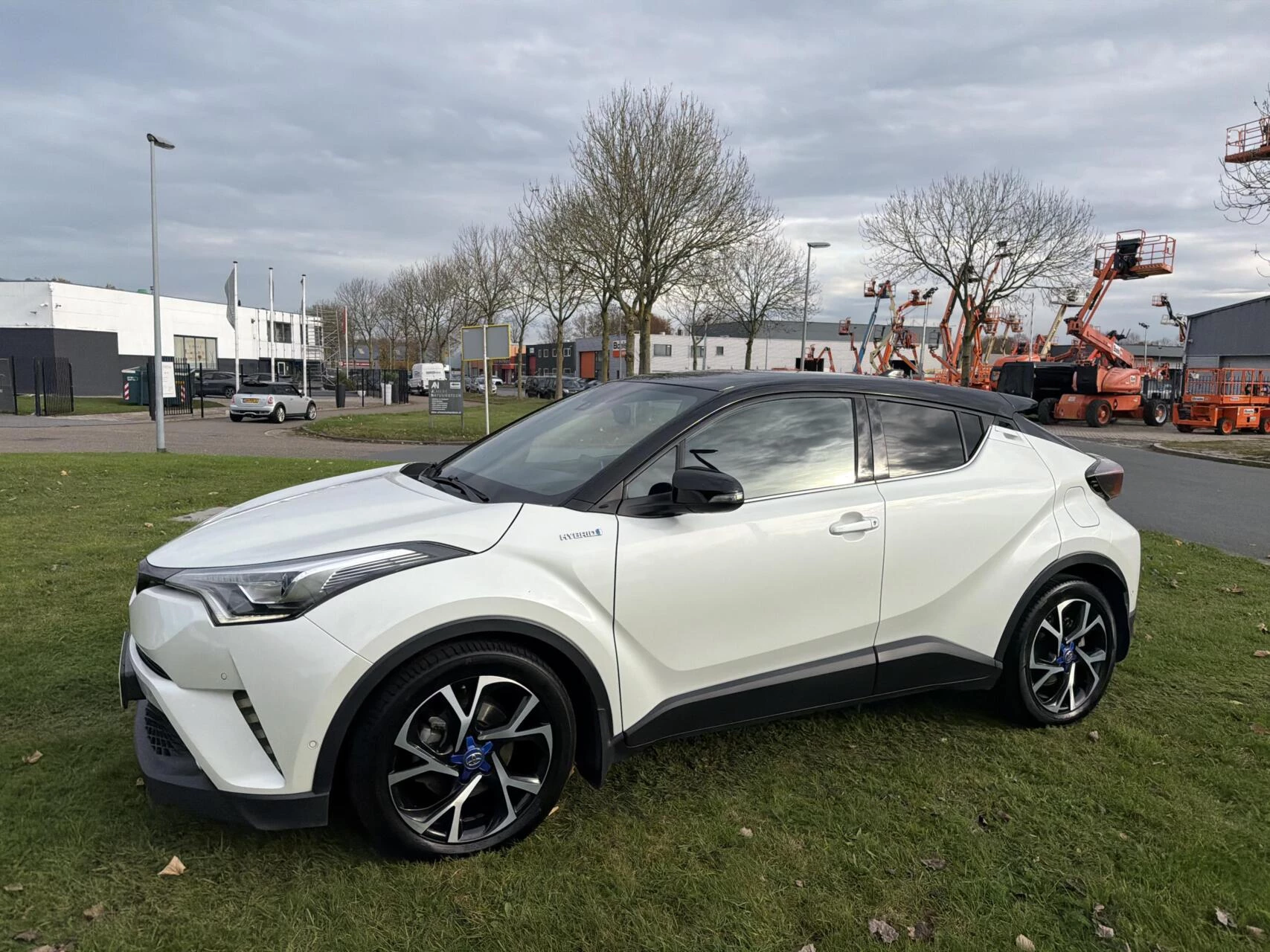 Hoofdafbeelding Toyota C-HR