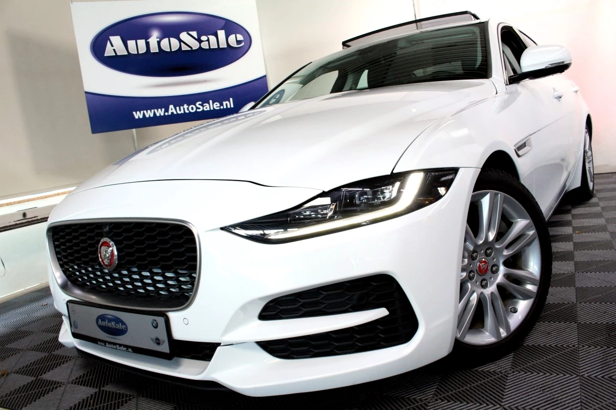 Hoofdafbeelding Jaguar XE