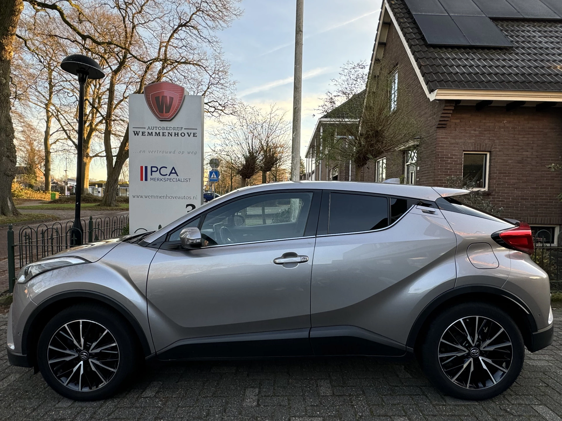 Hoofdafbeelding Toyota C-HR