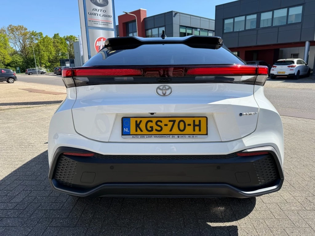 Hoofdafbeelding Toyota C-HR