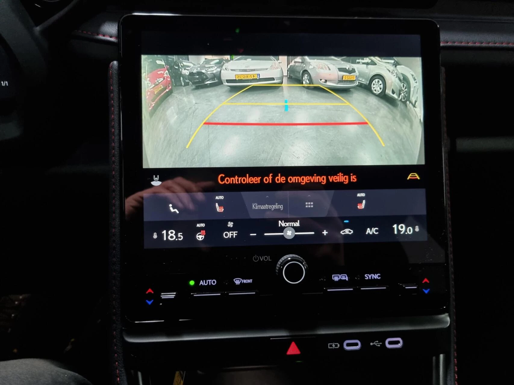 Hoofdafbeelding Lexus LBX