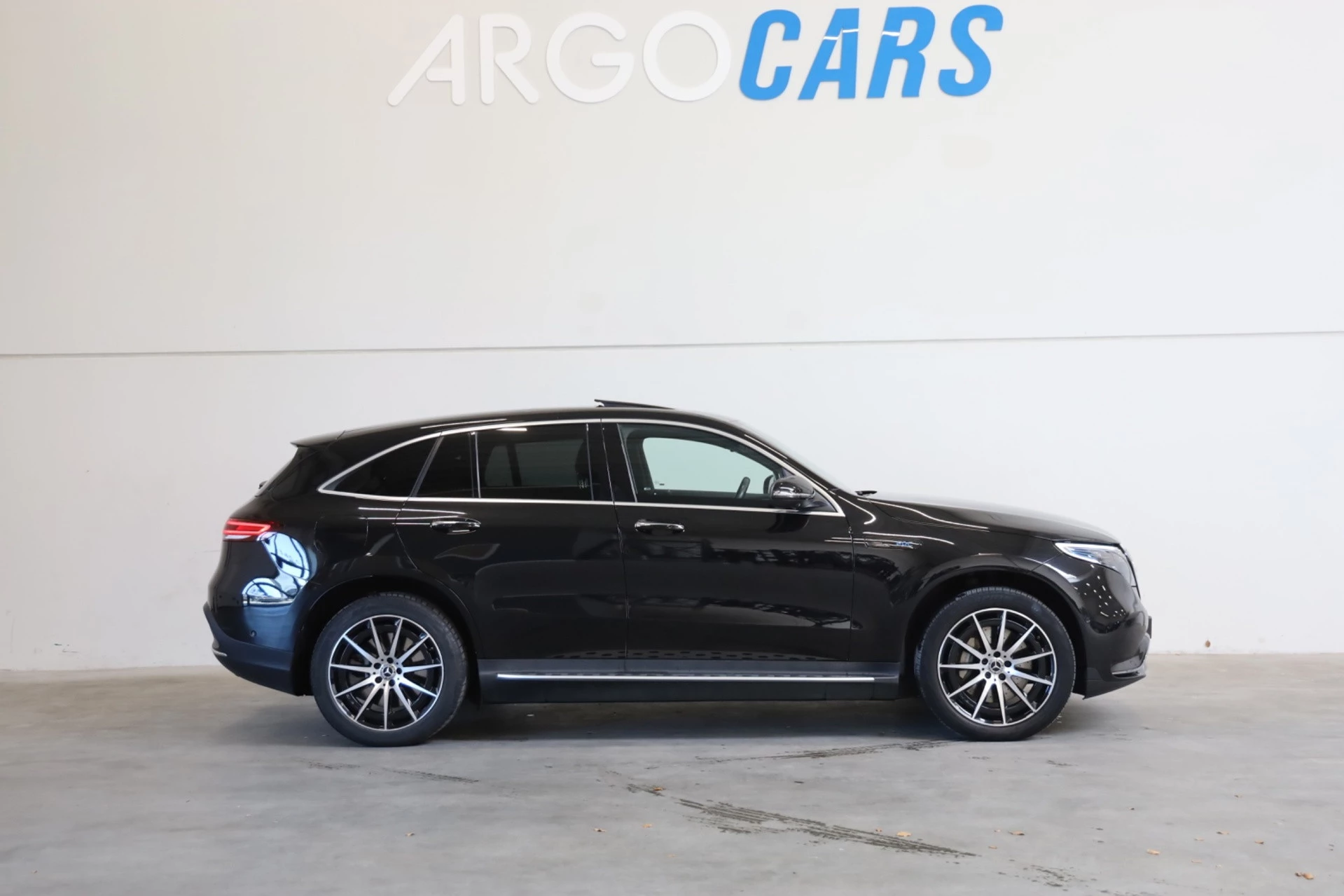 Hoofdafbeelding Mercedes-Benz EQC