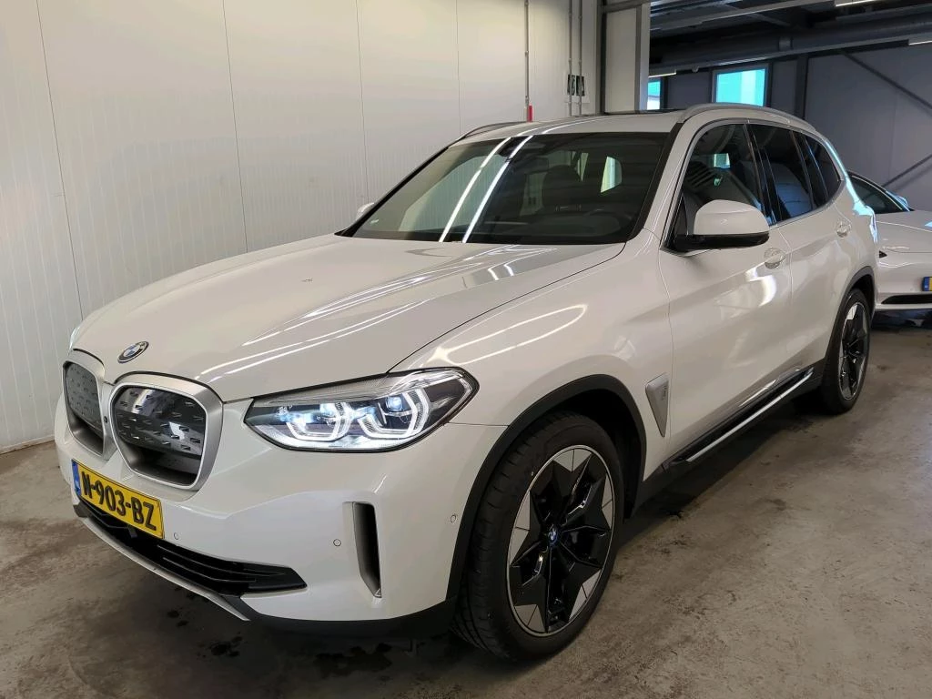 Hoofdafbeelding BMW iX3
