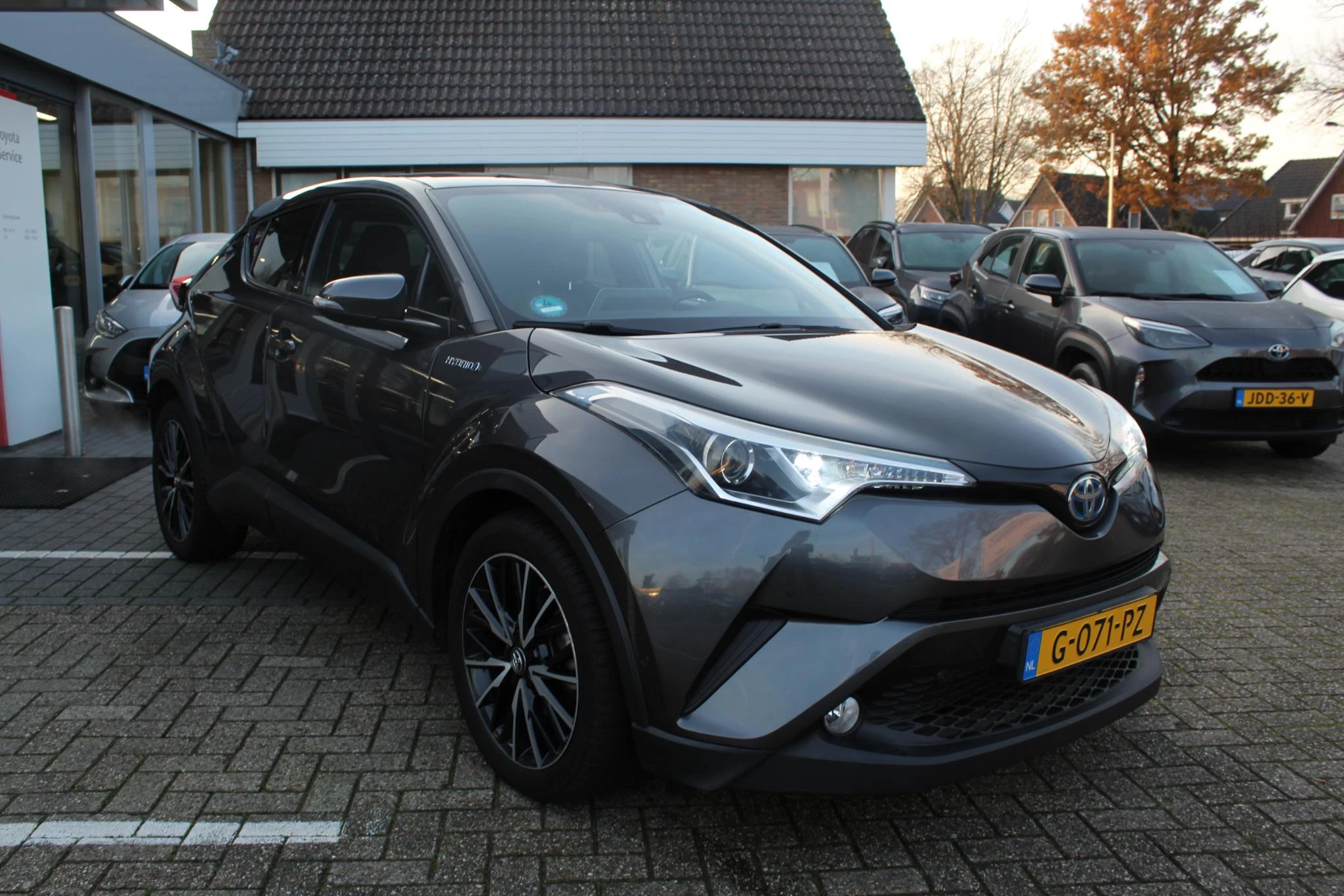 Hoofdafbeelding Toyota C-HR
