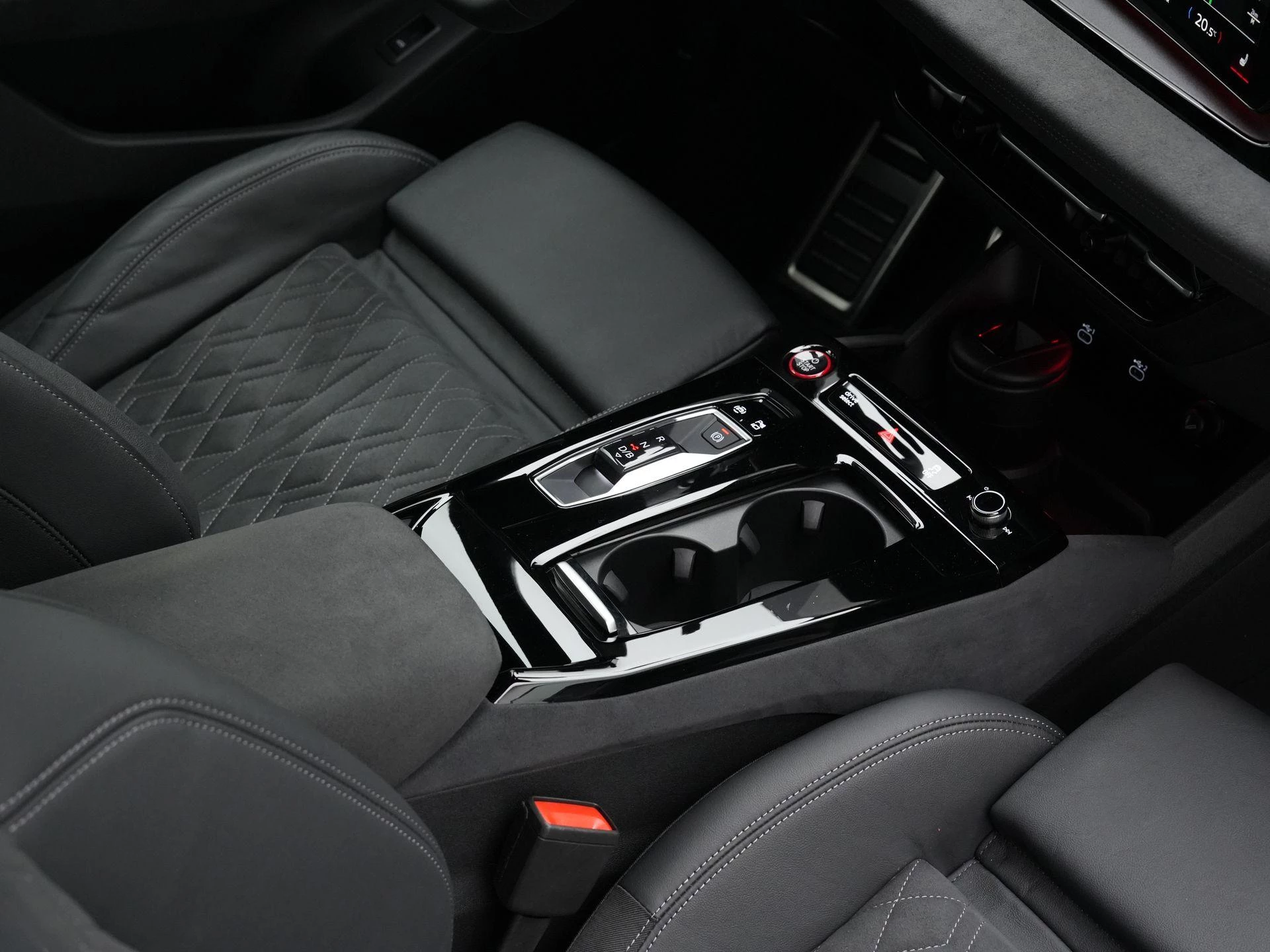 Hoofdafbeelding Audi SQ6 e-tron