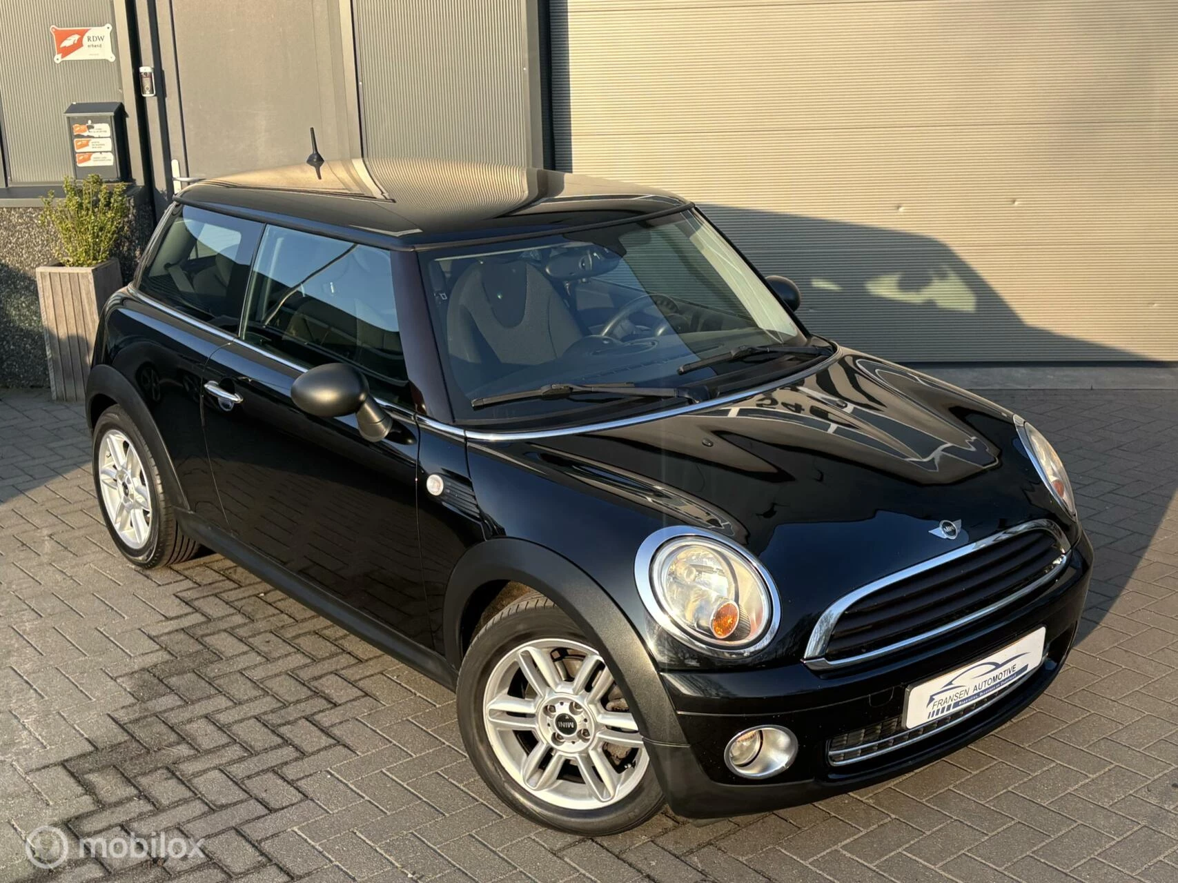 Hoofdafbeelding MINI One