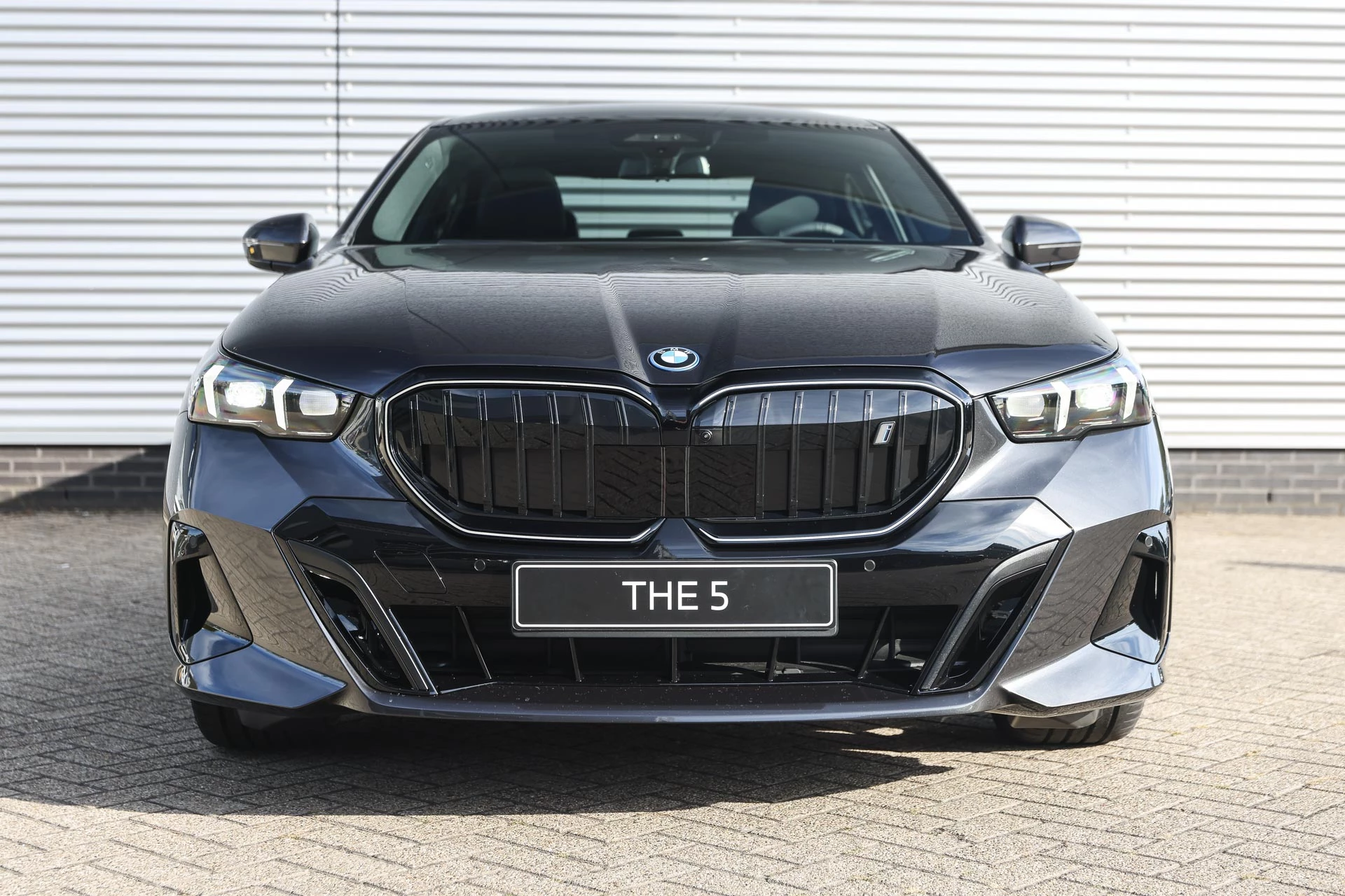 Hoofdafbeelding BMW i5