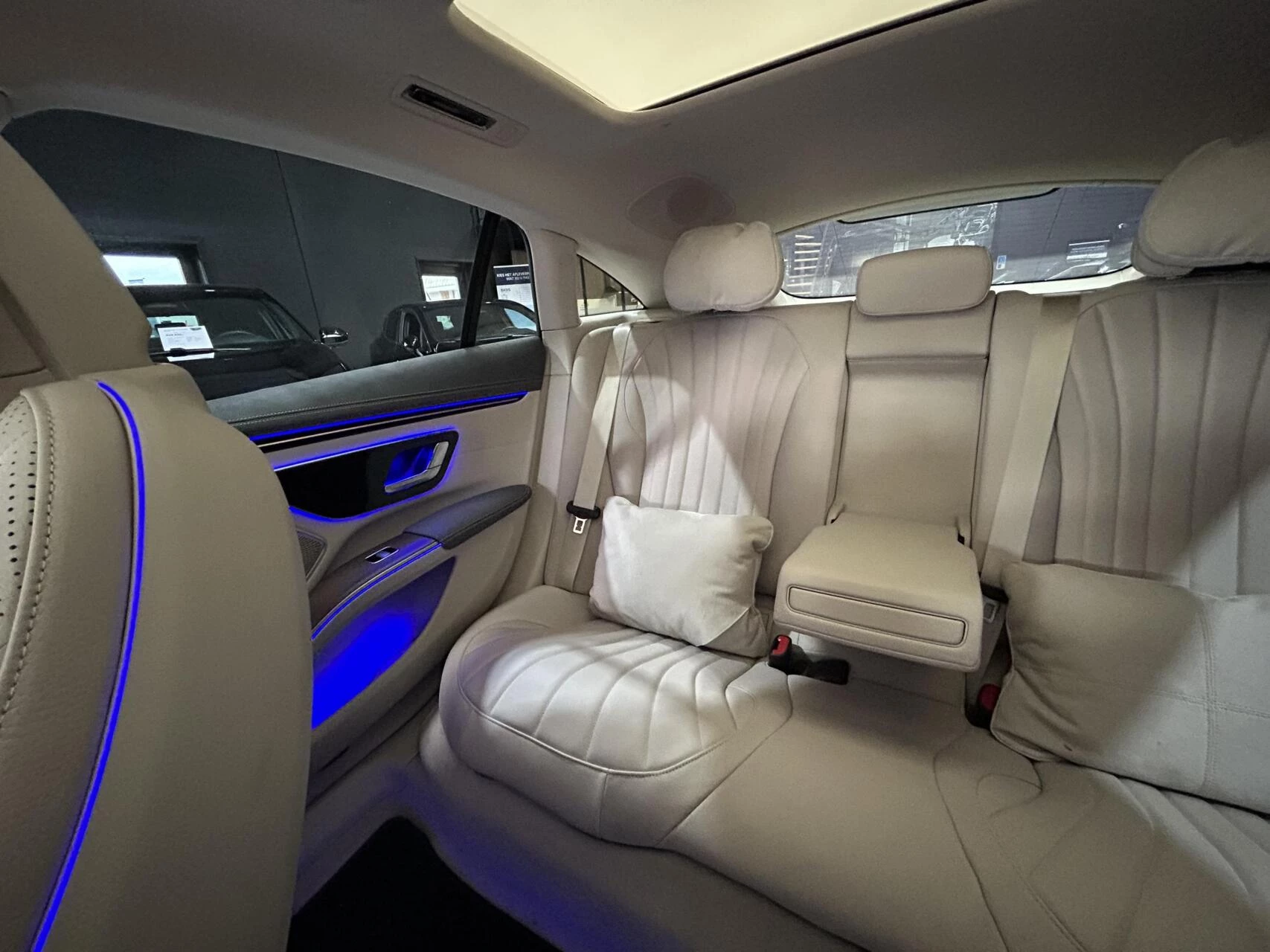 Hoofdafbeelding Mercedes-Benz EQS