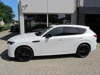Hoofdafbeelding Mazda CX-60 Mazda CX-60 2.5 E-Skyactiv-G 328pk PHEV 8AT AWD Homura DA + CS + Comfort Panoramic Pack Trekhaak