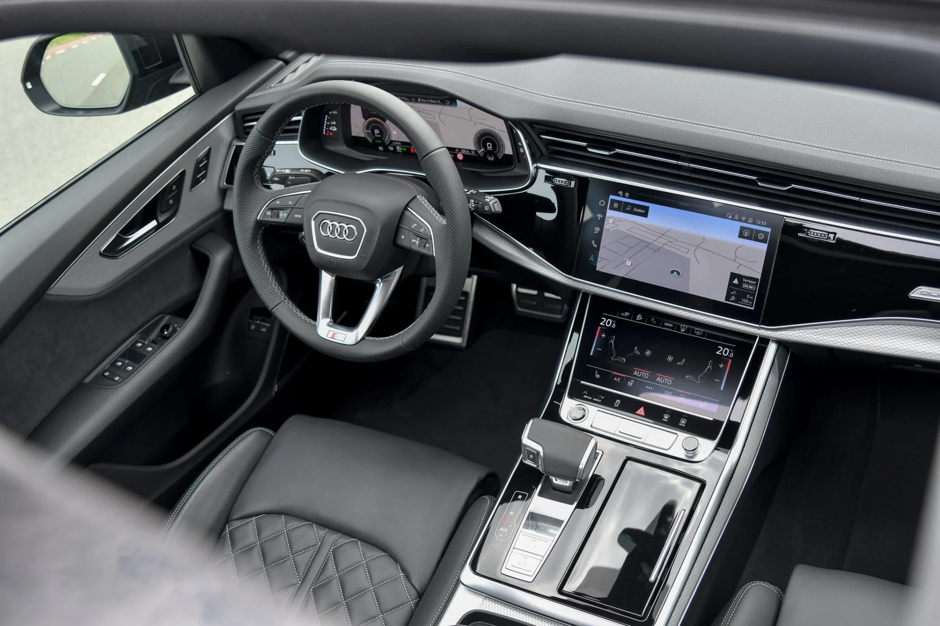 Hoofdafbeelding Audi Q8