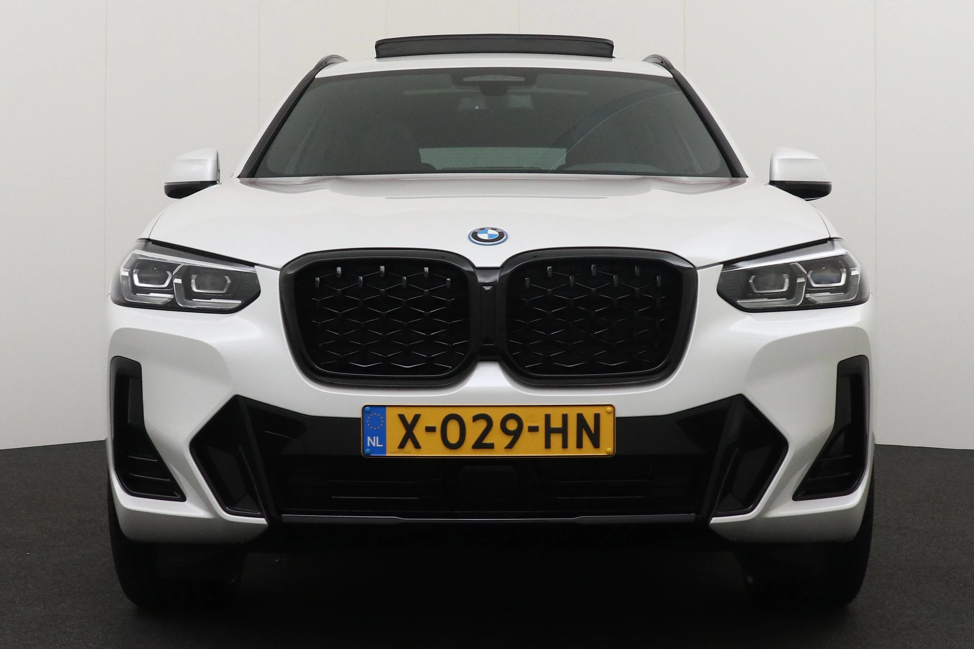Hoofdafbeelding BMW iX3