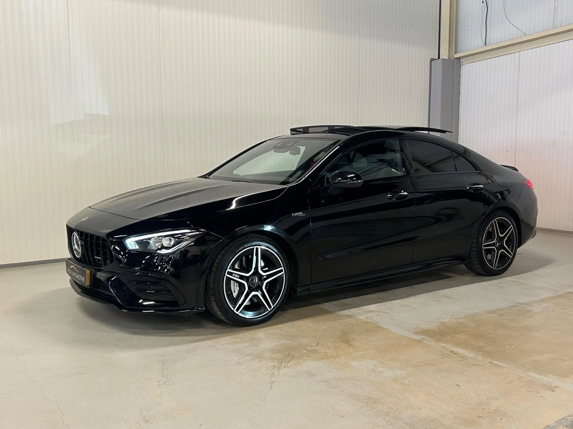 Hoofdafbeelding Mercedes-Benz CLA