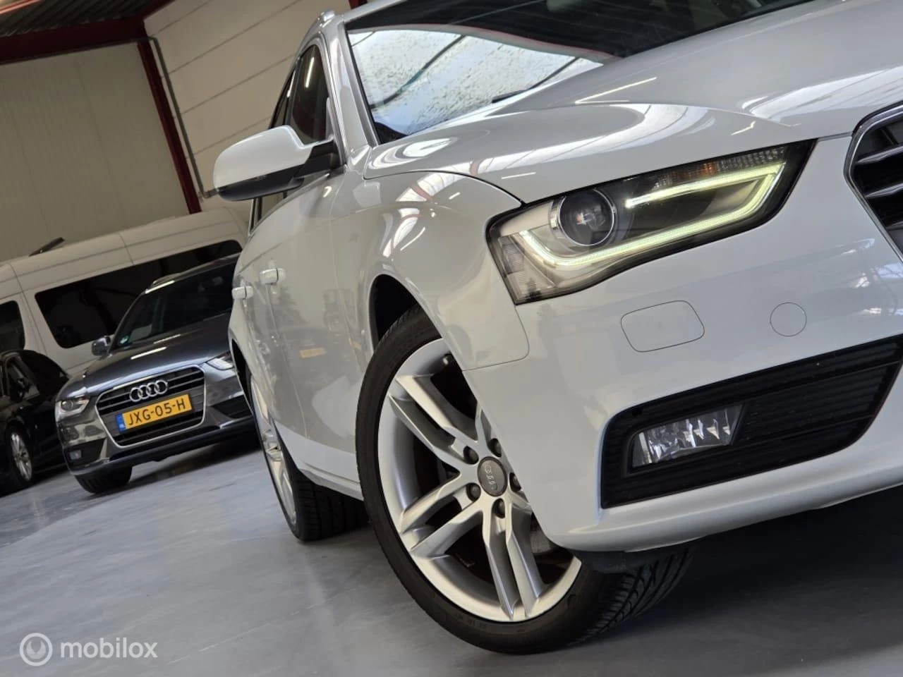 Hoofdafbeelding Audi A4