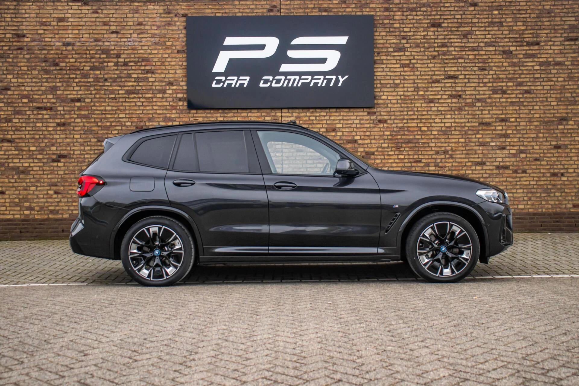 Hoofdafbeelding BMW iX3