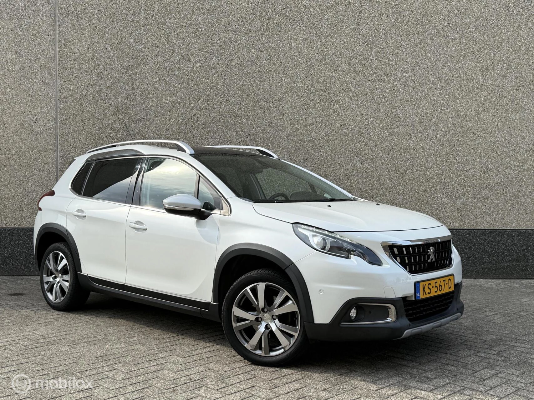 Hoofdafbeelding Peugeot 2008