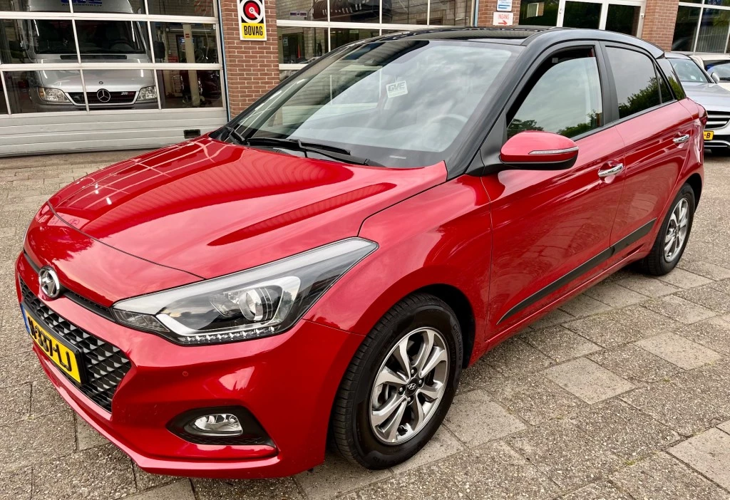 Hoofdafbeelding Hyundai i20