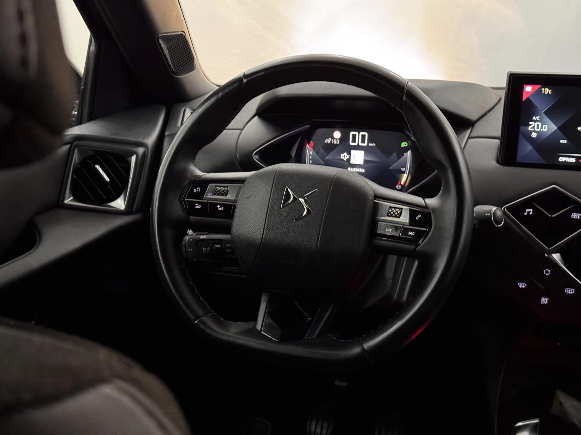 Hoofdafbeelding DS DS 3
