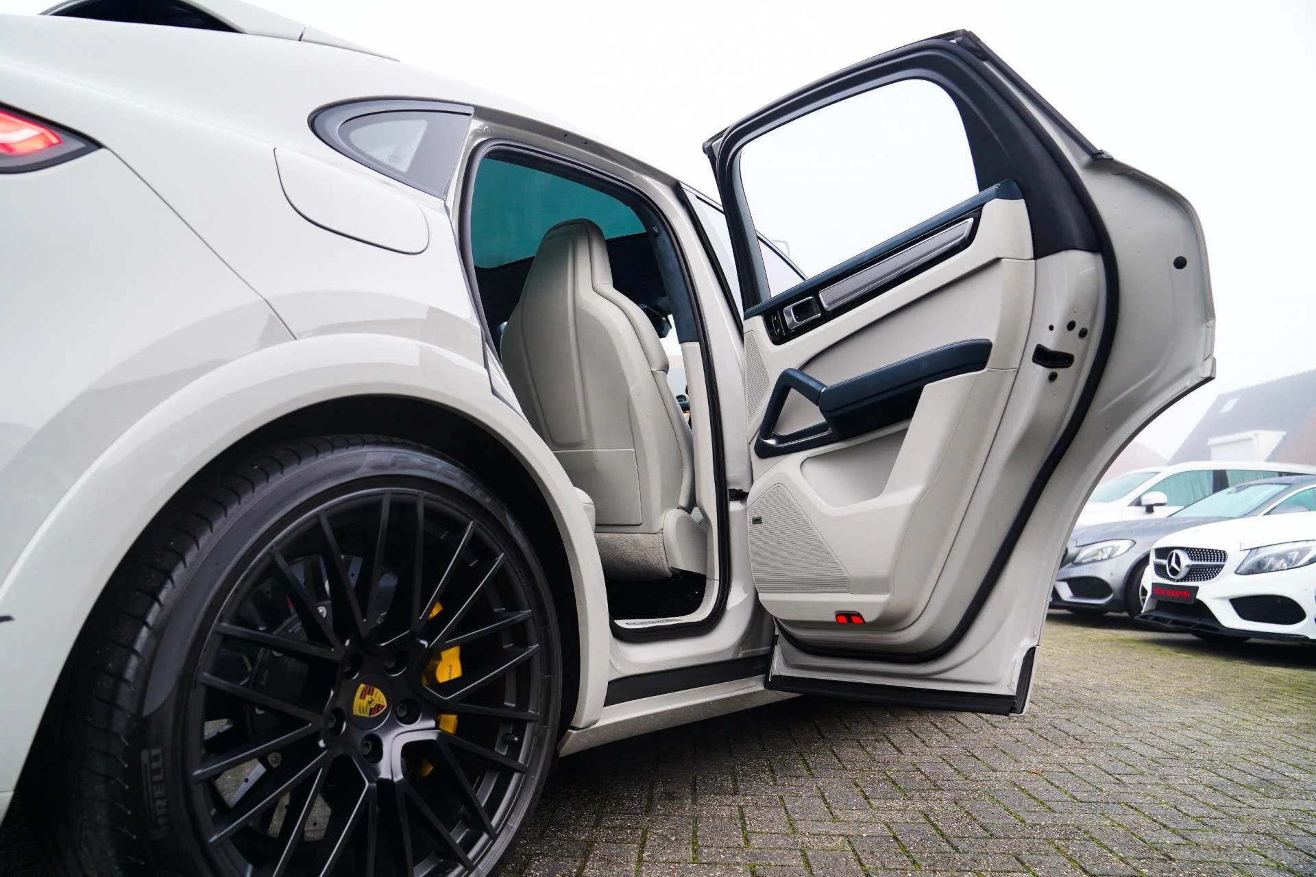 Hoofdafbeelding Porsche Cayenne