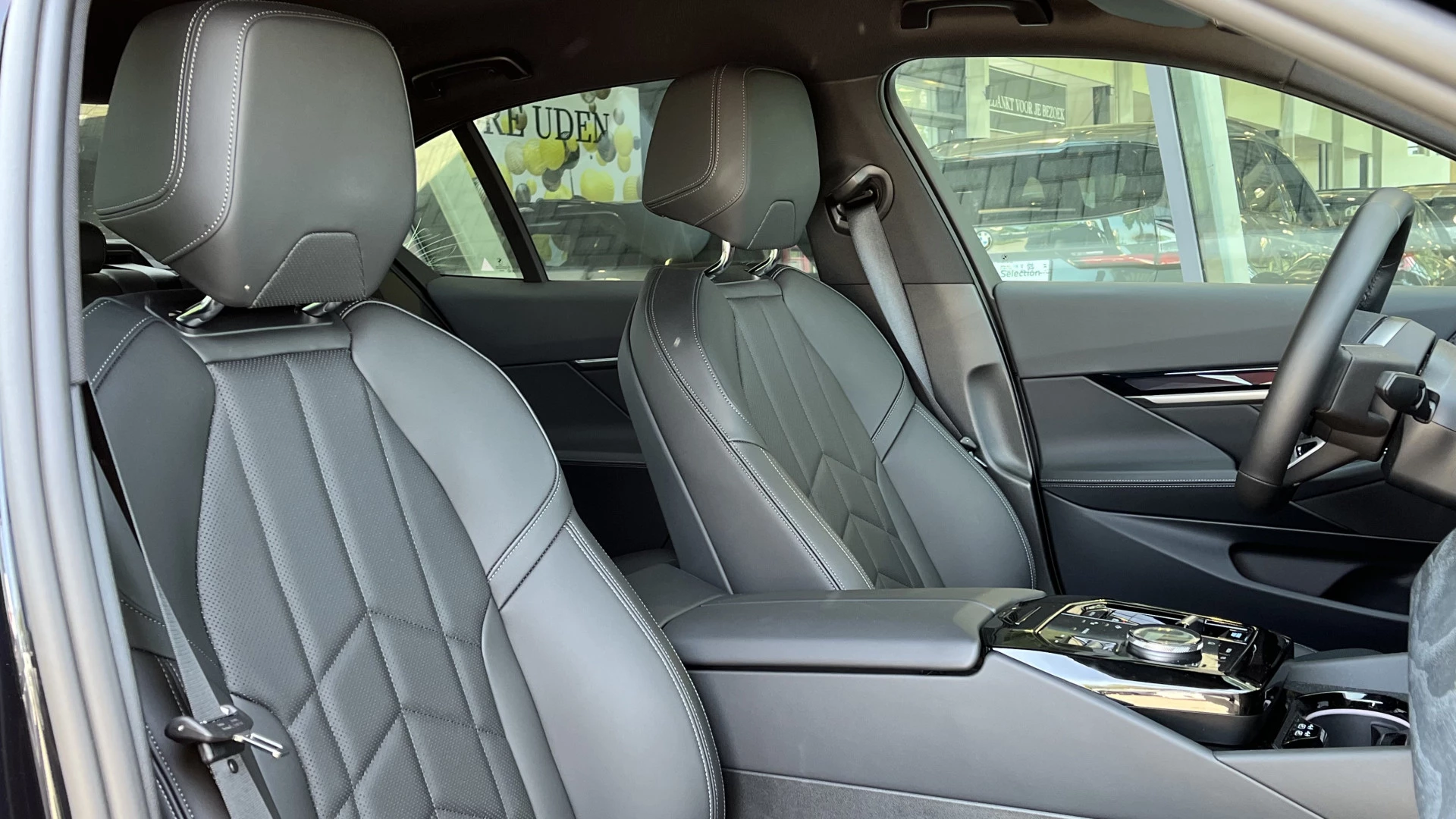 Hoofdafbeelding BMW i5