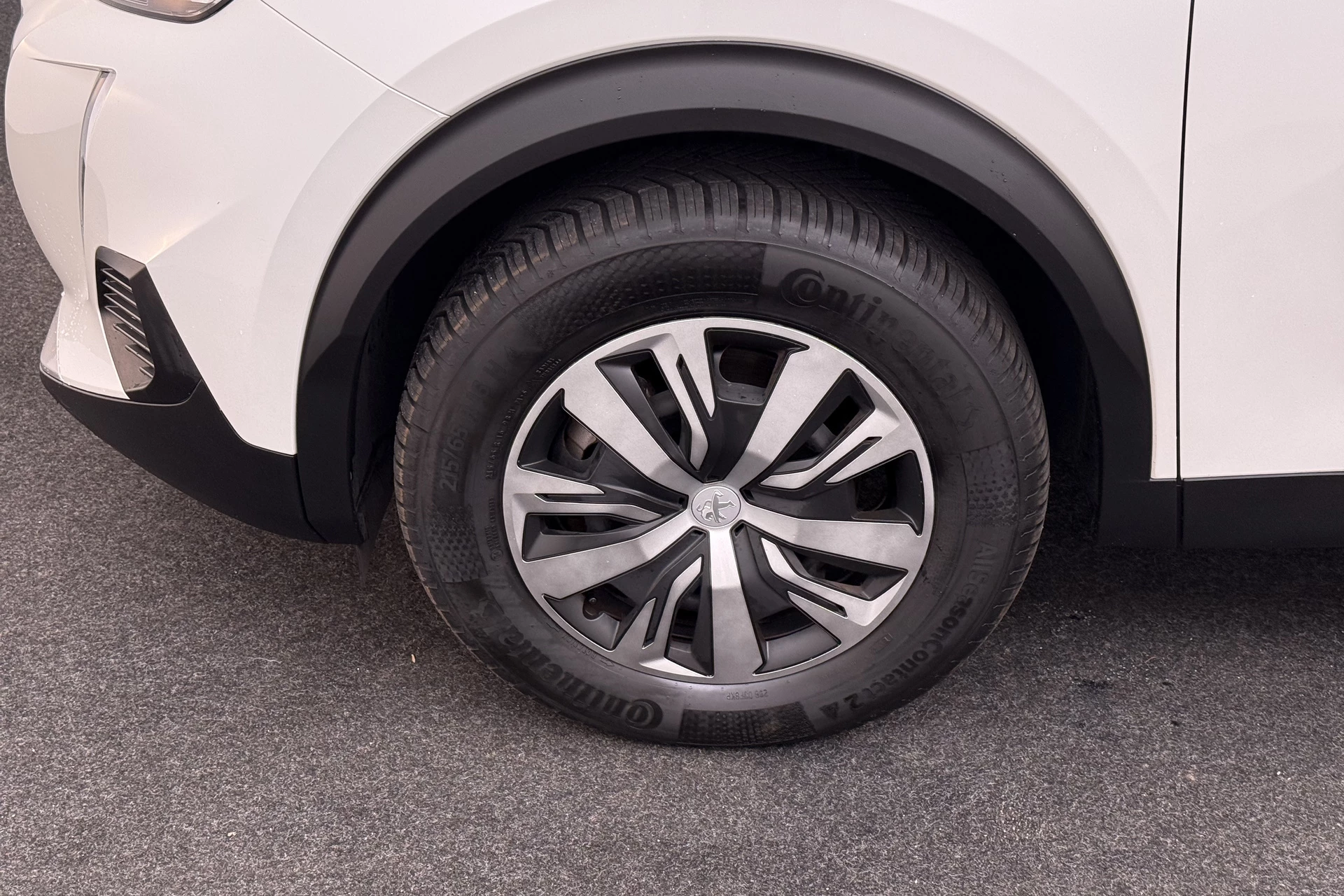 Hoofdafbeelding Peugeot e-2008