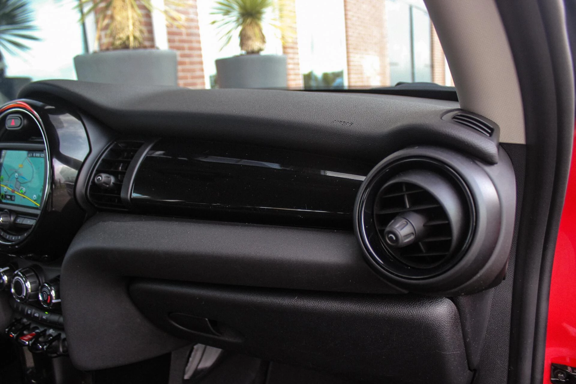 Hoofdafbeelding MINI One