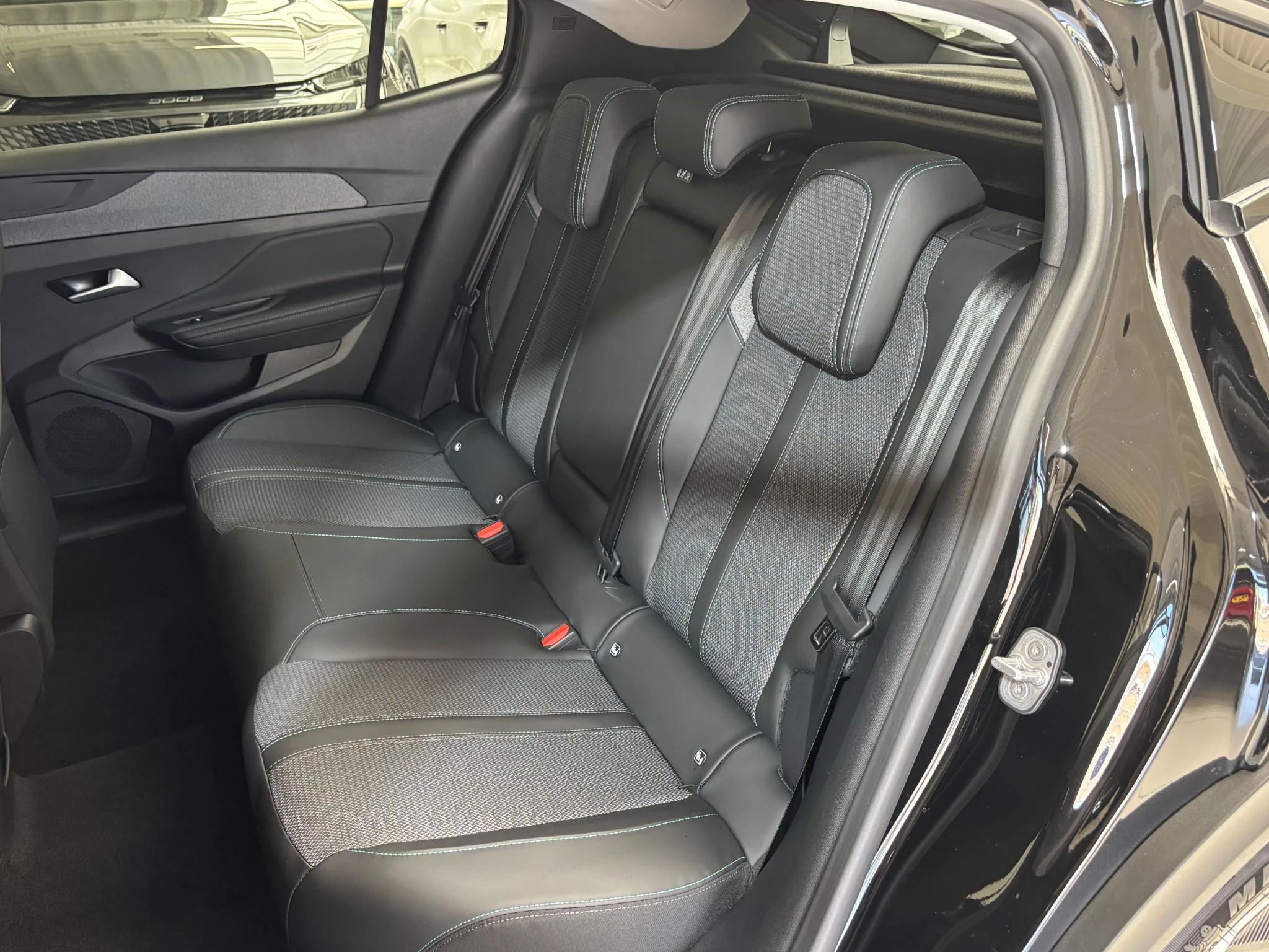 Hoofdafbeelding Peugeot 408